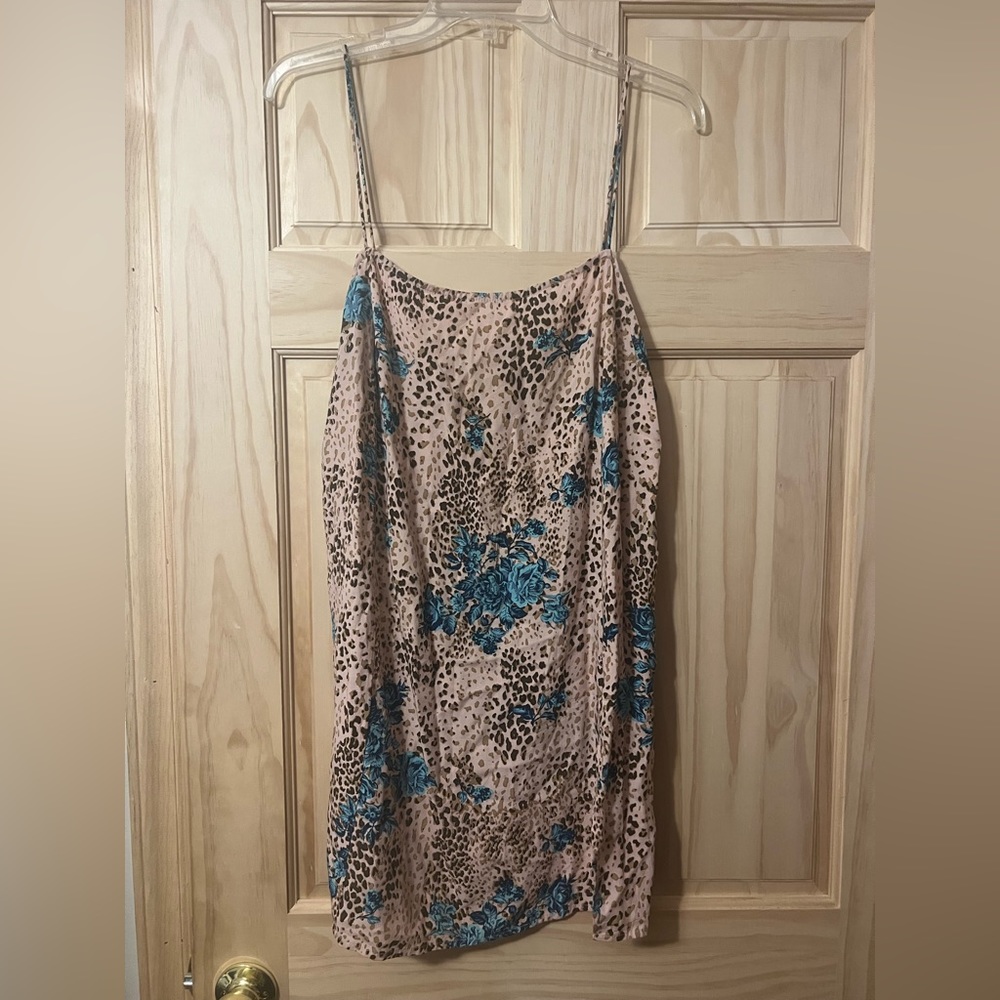 Motel size large Dress